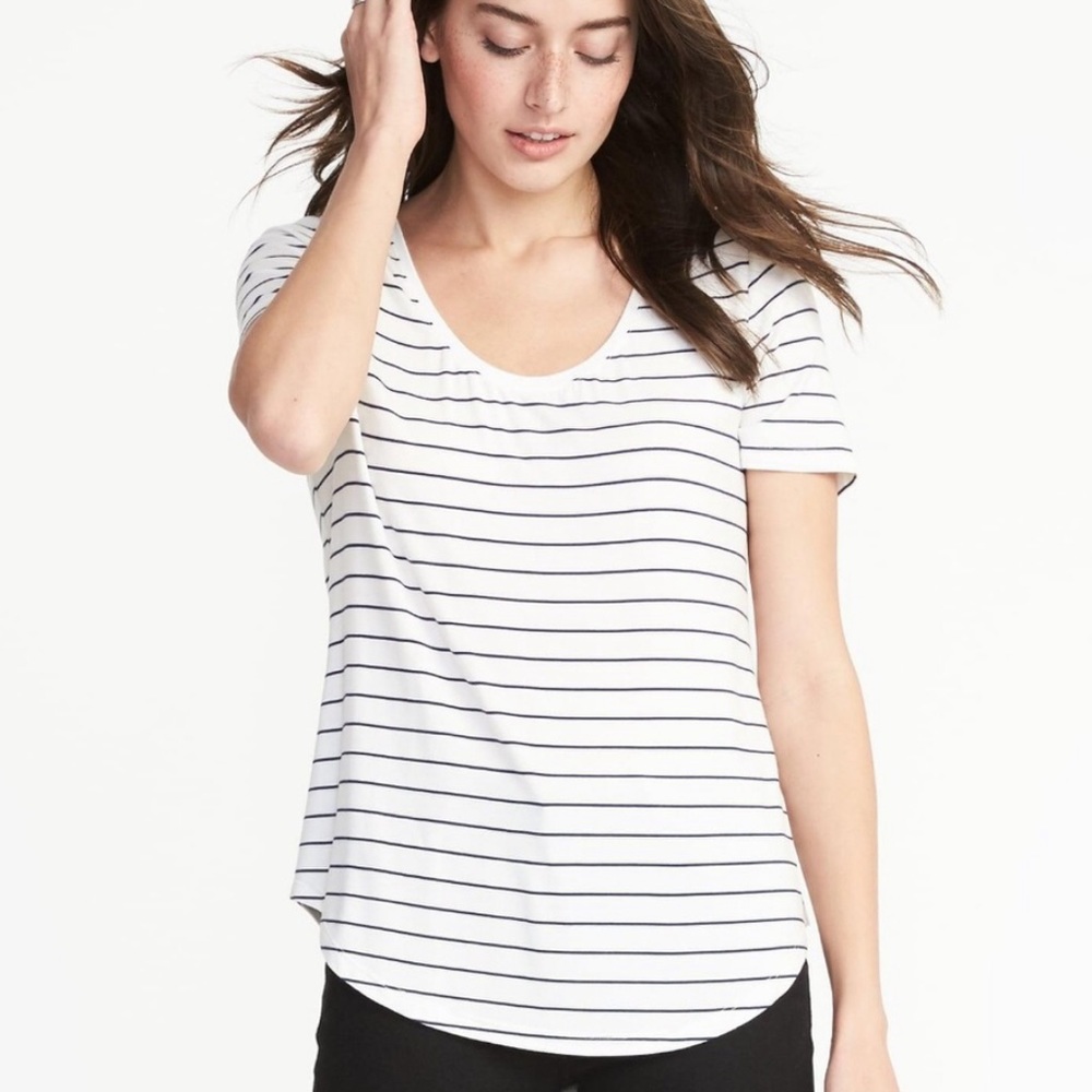 Old Navy Lux Tee black white striped